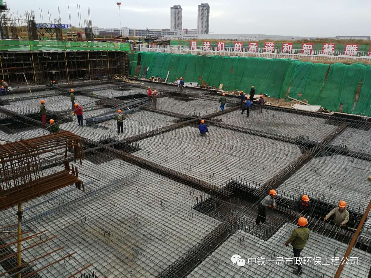 深華快速路土石方工程 構(gòu)筑城市交通大動(dòng)脈的基石